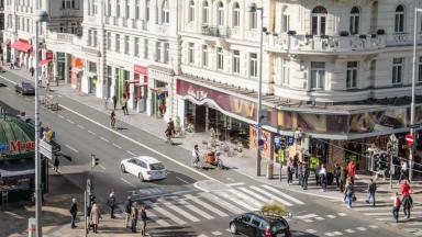 Rendering der Kreuzung Linke Wienzeile / Getreidemarkt, mit dem neuen Radweg. ZOOM VP/Mobilitätsagentur Wien